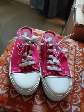 Tommy Hilfiger Pink and White Logo-Accented Canvas Sneakers